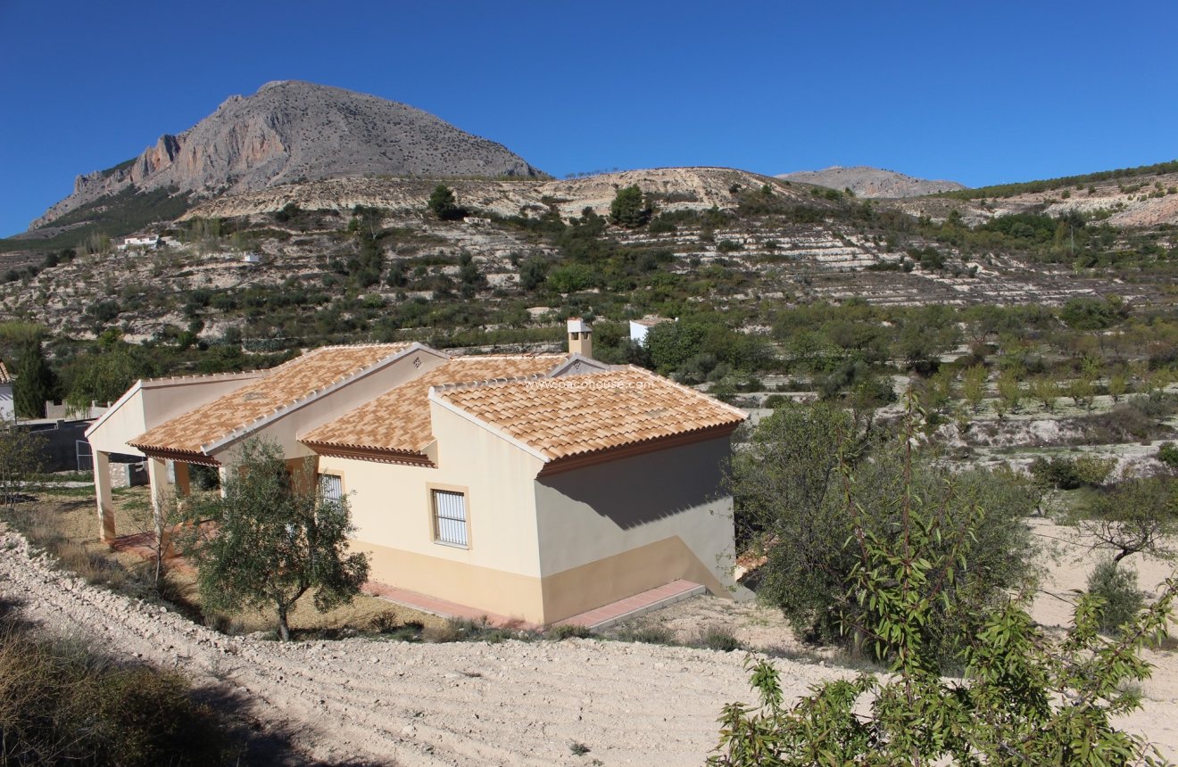 Resale - Villa -
Velez-Blanco