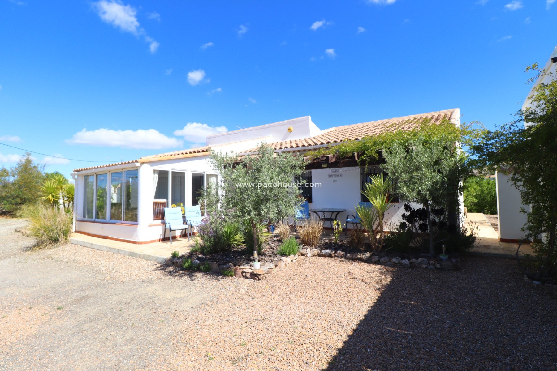 Resale - Villa -
Zarzalico