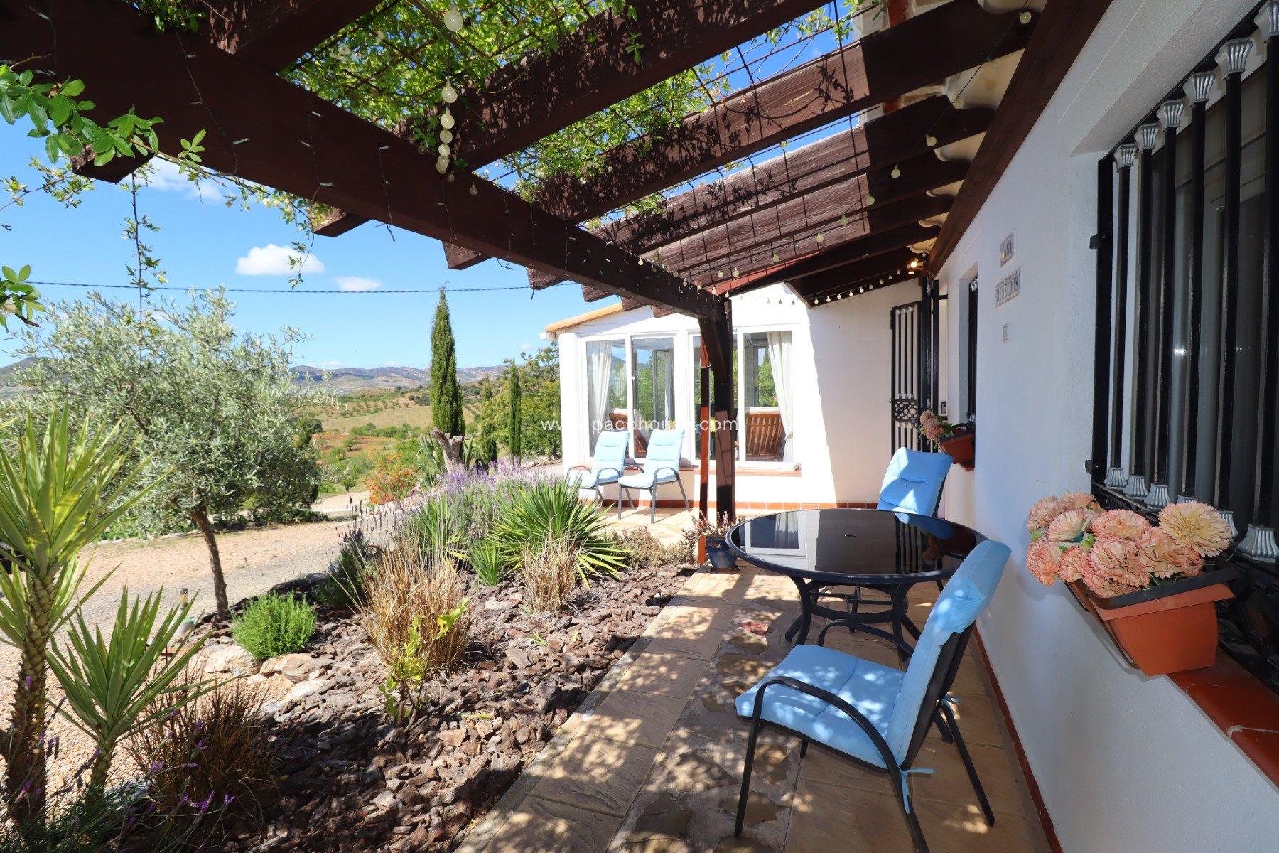 Resale - Villa -
Zarzalico