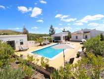 Resale - Villa -
Zarzalico