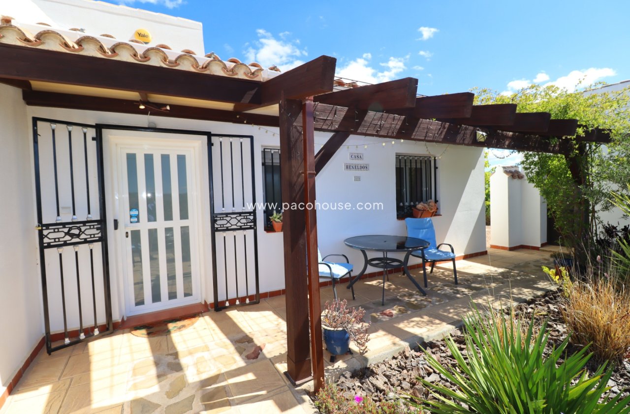 Resale - Villa -
Zarzalico