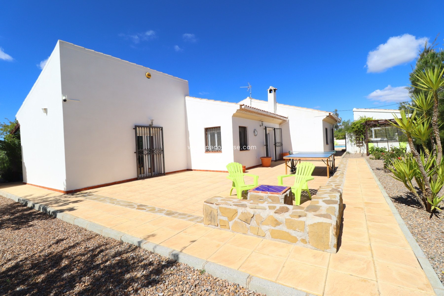 Resale - Villa -
Zarzalico