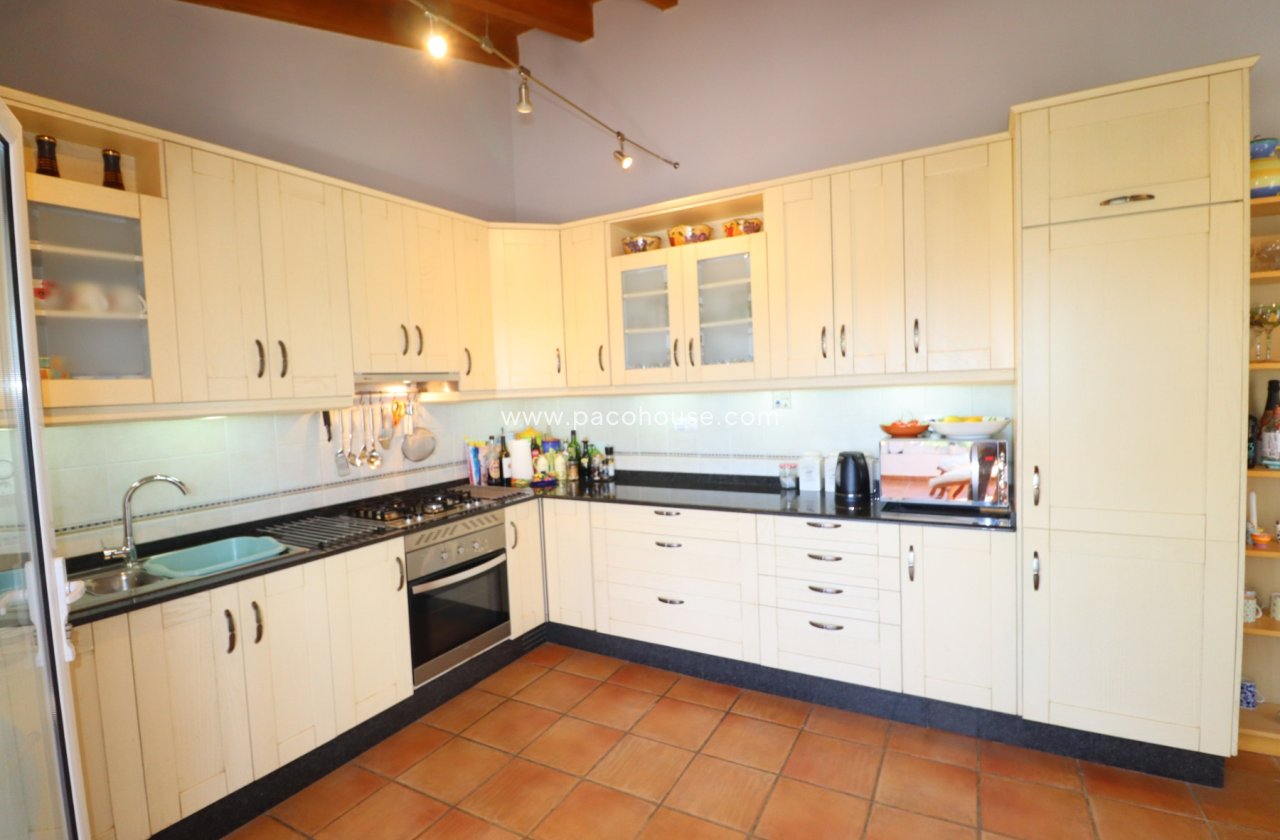 Resale - Villa -
Zarzalico