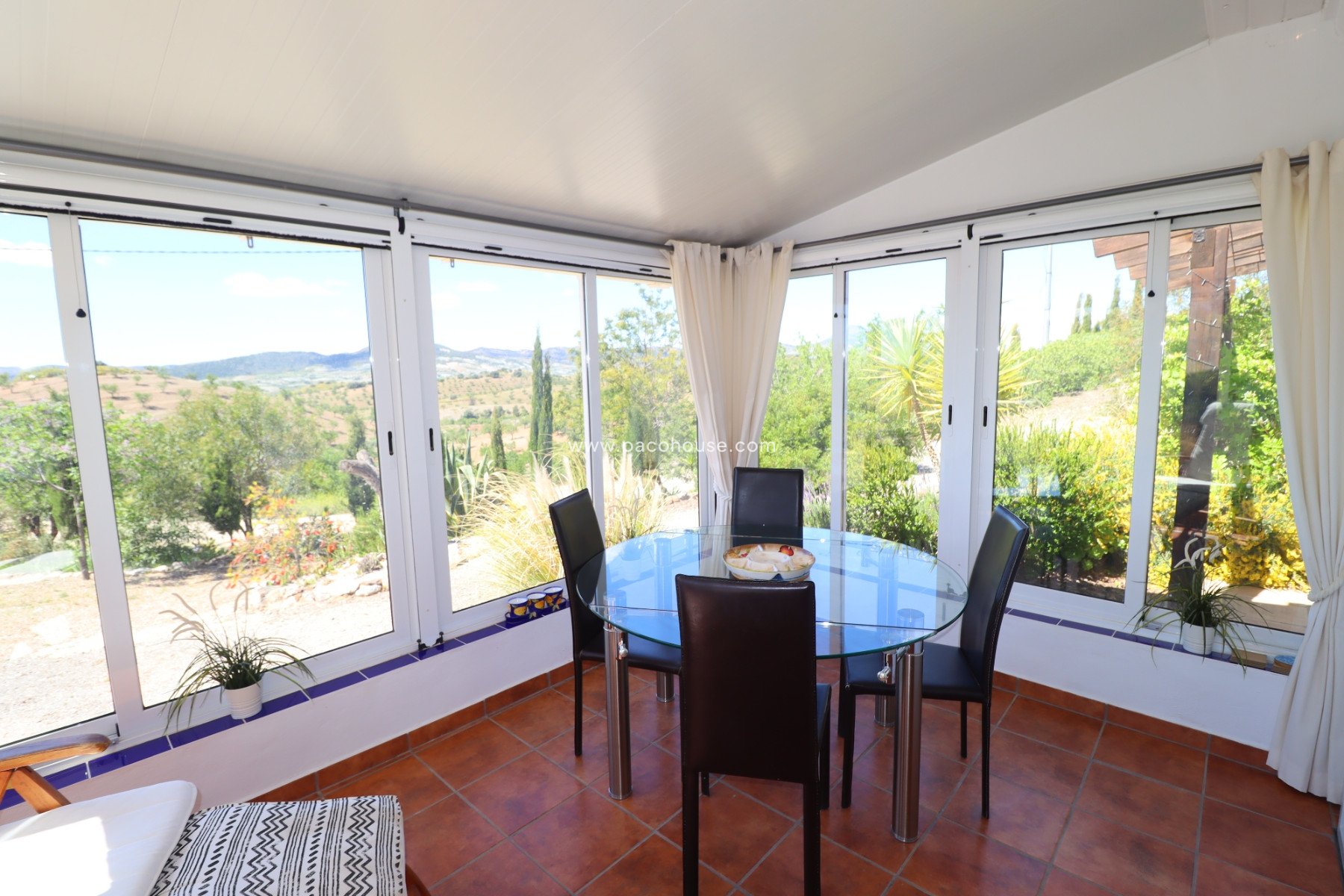 Resale - Villa -
Zarzalico