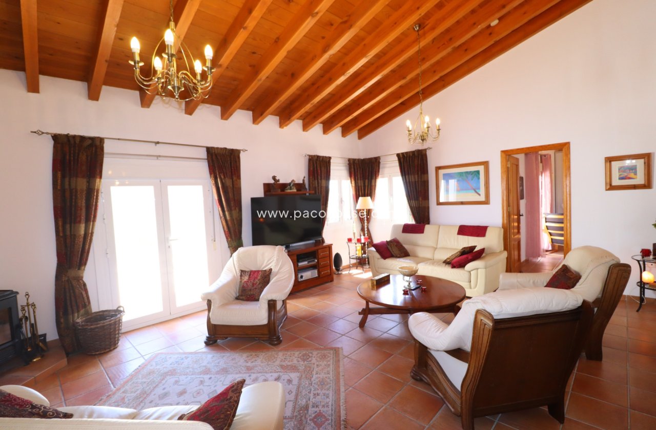Resale - Villa -
Zarzalico