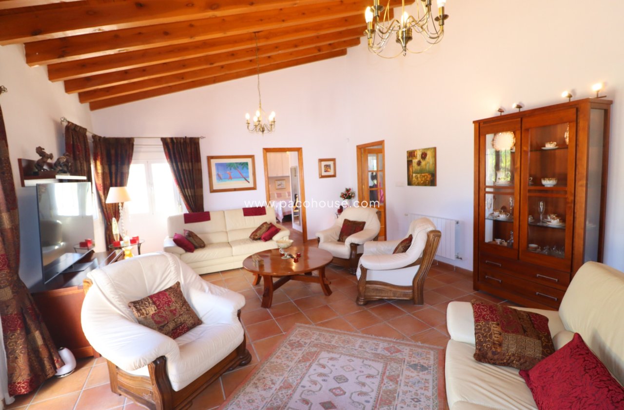 Resale - Villa -
Zarzalico