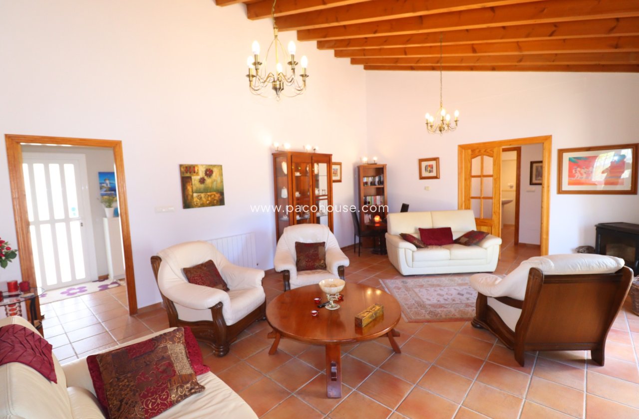 Resale - Villa -
Zarzalico