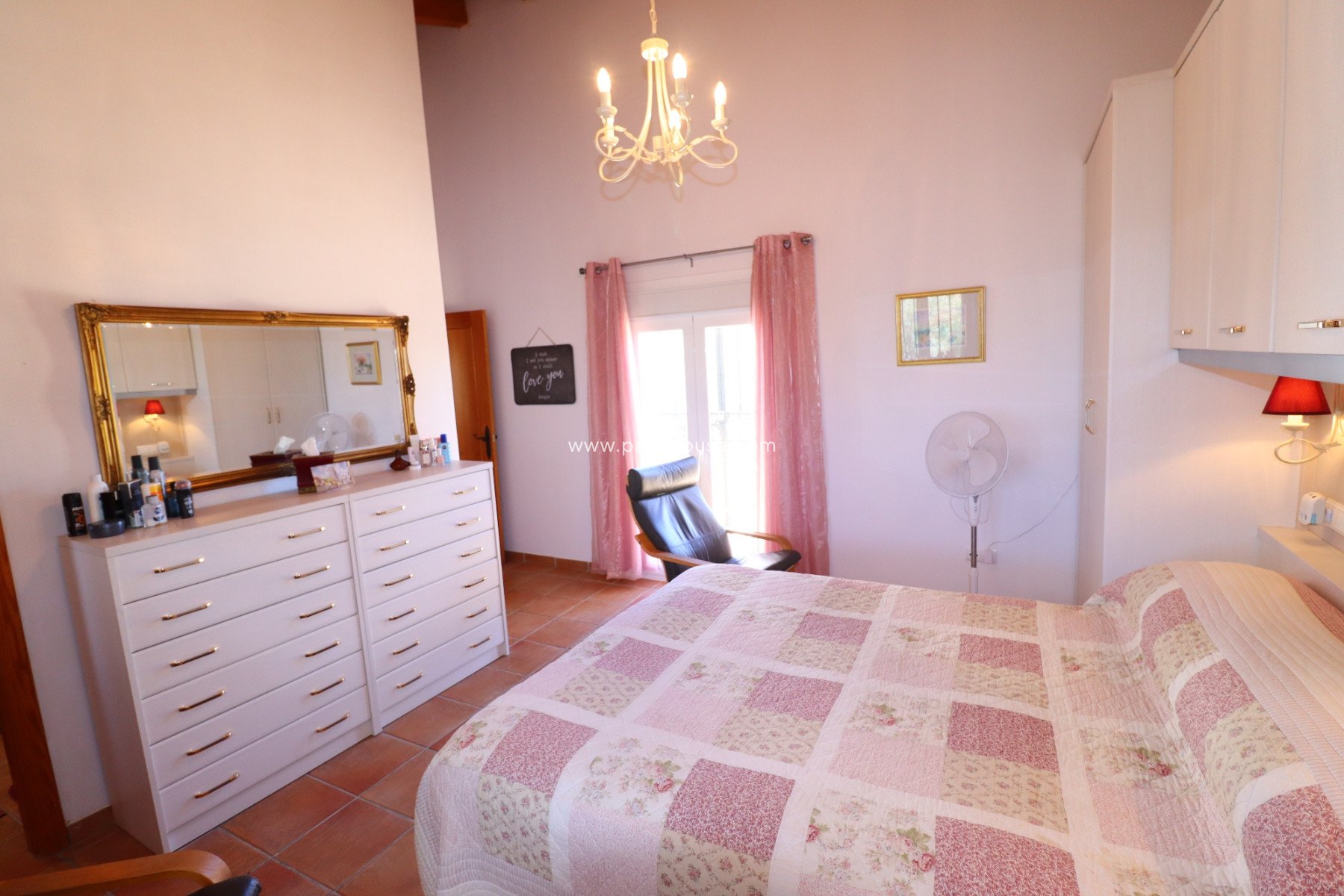Resale - Villa -
Zarzalico