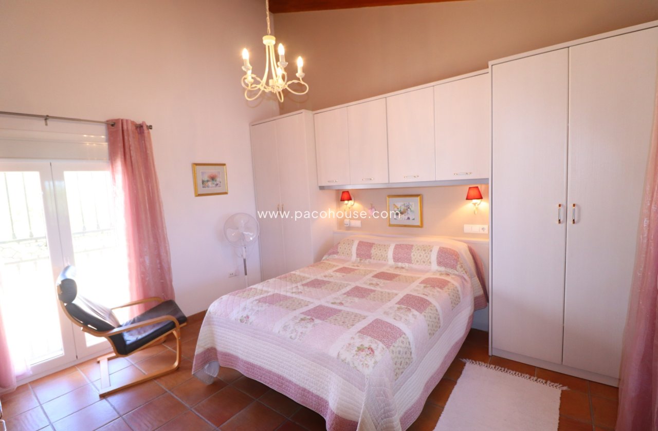 Resale - Villa -
Zarzalico