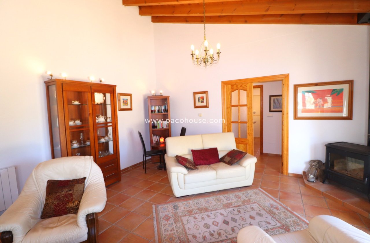 Resale - Villa -
Zarzalico