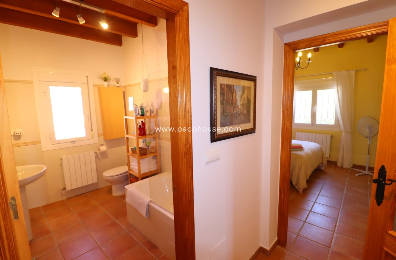 Resale - Villa -
Zarzalico