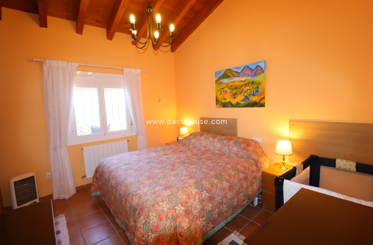 Resale - Villa -
Zarzalico