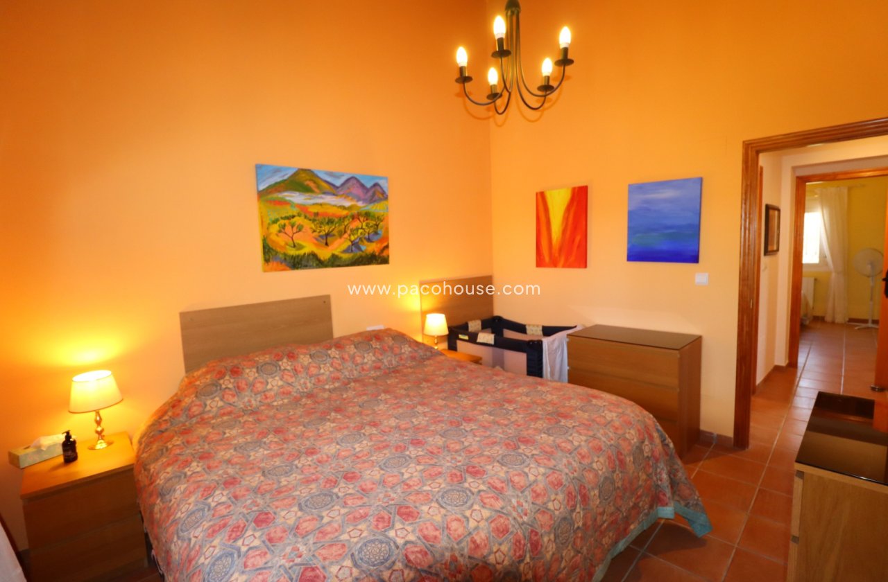 Resale - Villa -
Zarzalico