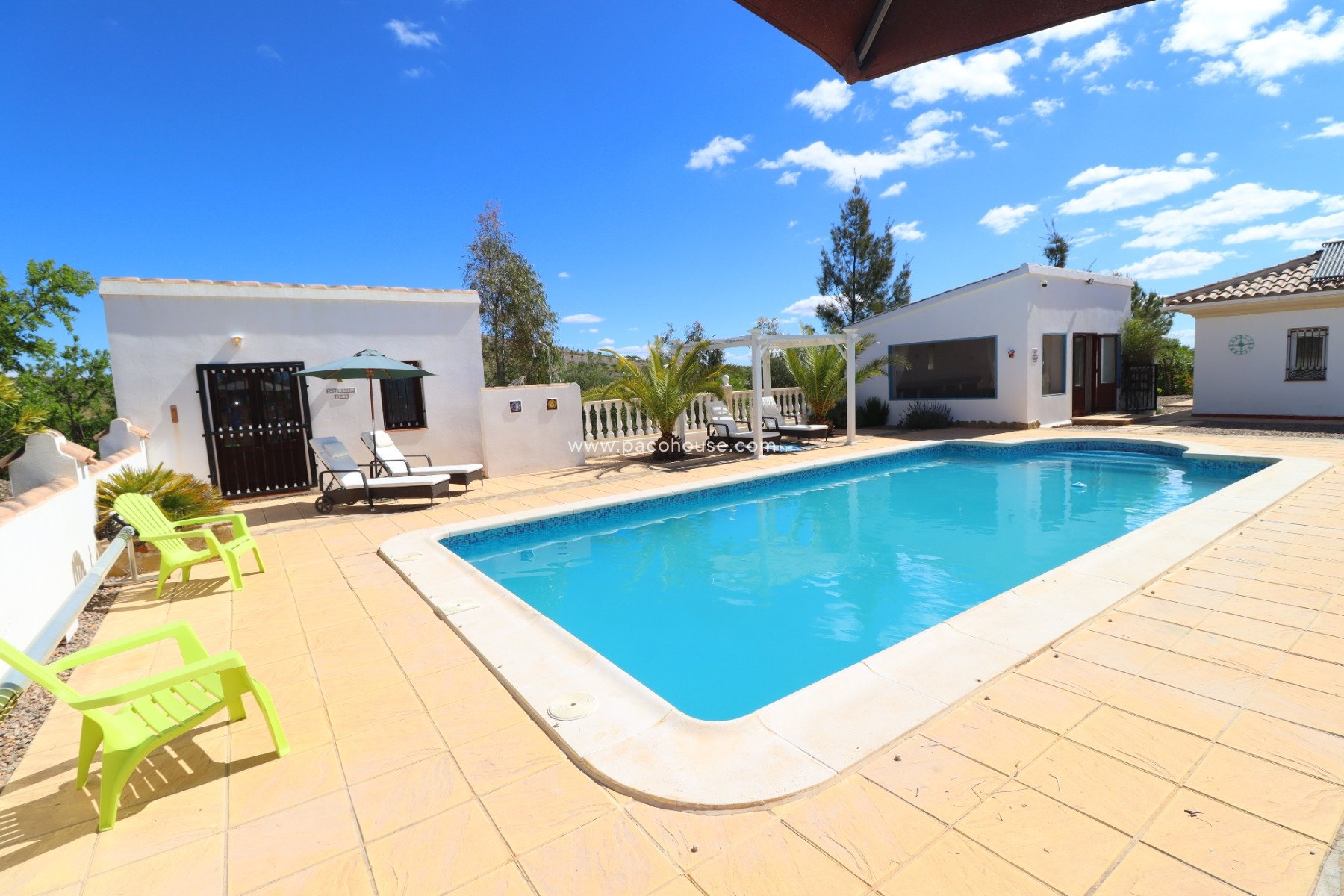 Resale - Villa -
Zarzalico