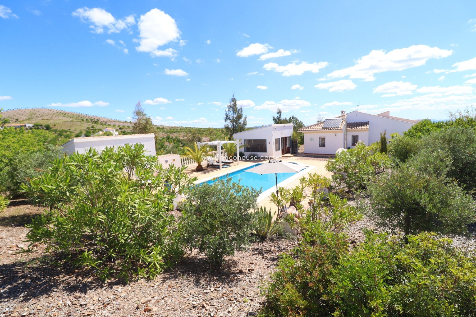 Resale - Villa -
Zarzalico