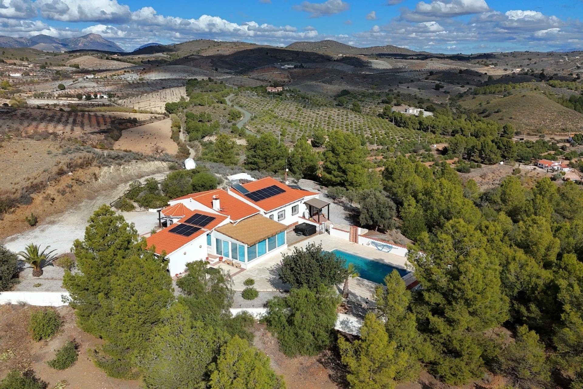 Resale - Villa -
Zarzalico