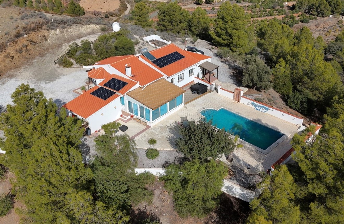 Resale - Villa -
Zarzalico