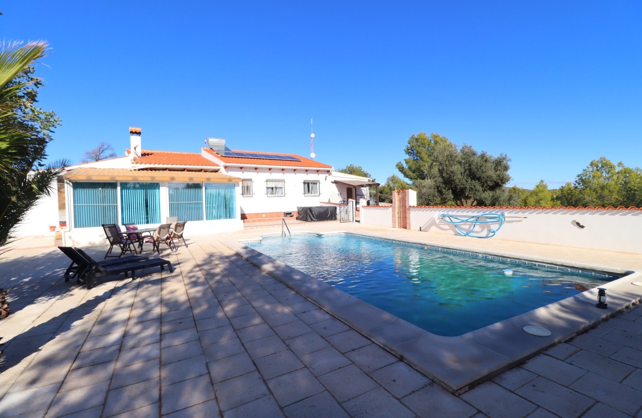 Resale - Villa -
Zarzalico