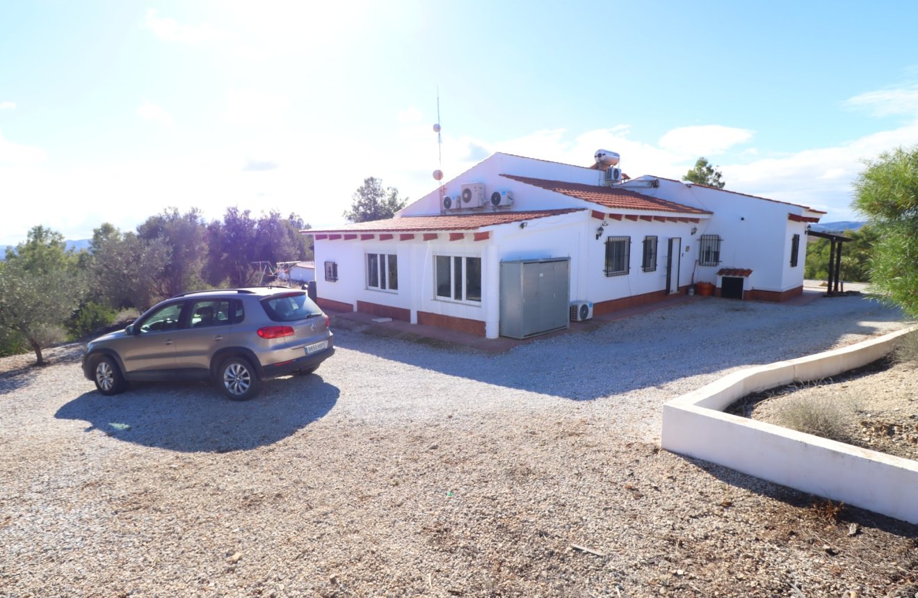 Resale - Villa -
Zarzalico