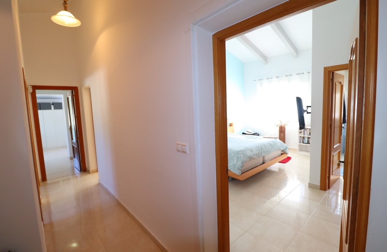 Resale - Villa -
Zarzalico