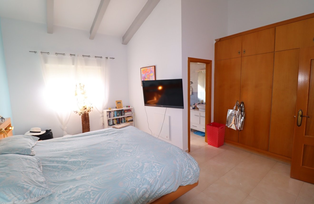 Resale - Villa -
Zarzalico