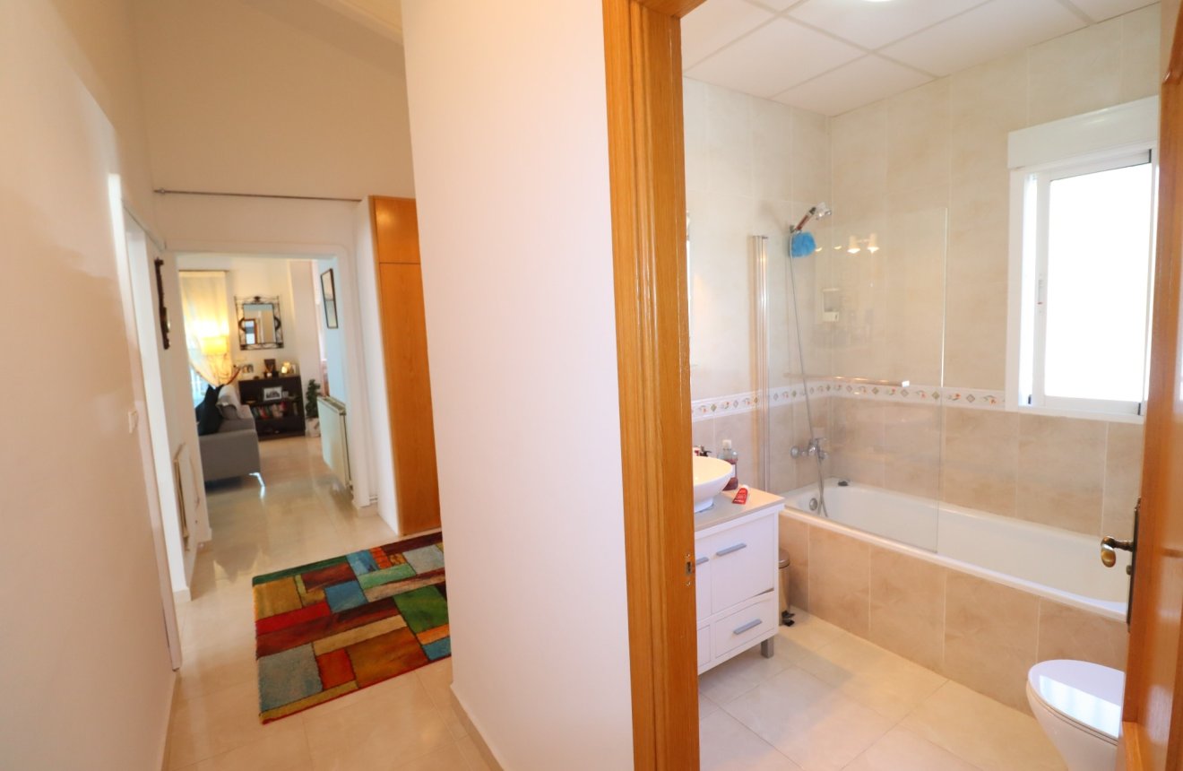 Resale - Villa -
Zarzalico