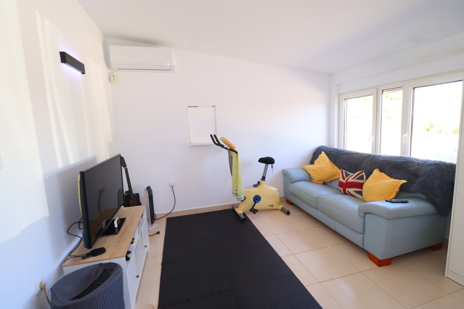 Resale - Villa -
Zarzalico