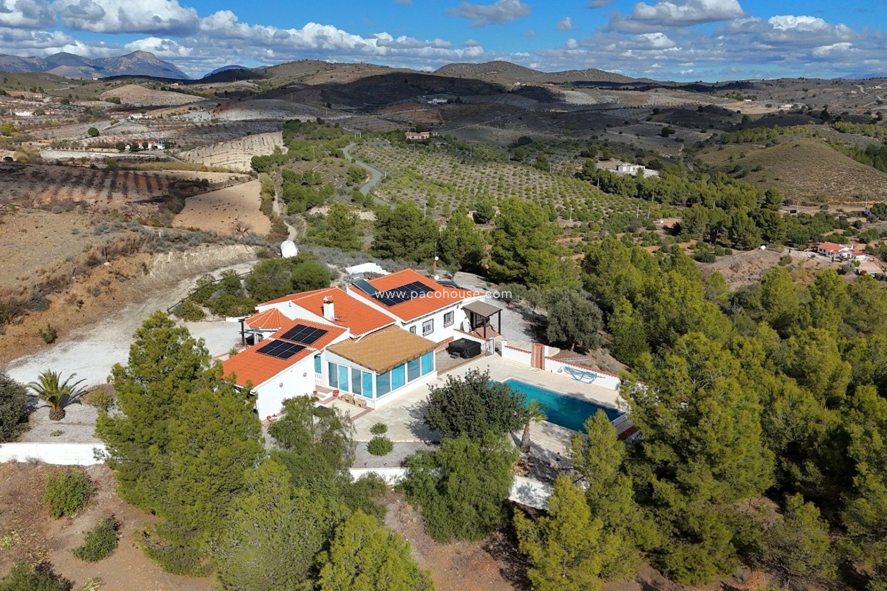 Resale - Villa -
Zarzalico
