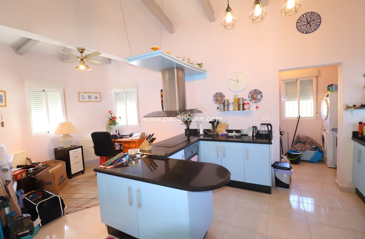 Resale - Villa -
Zarzalico