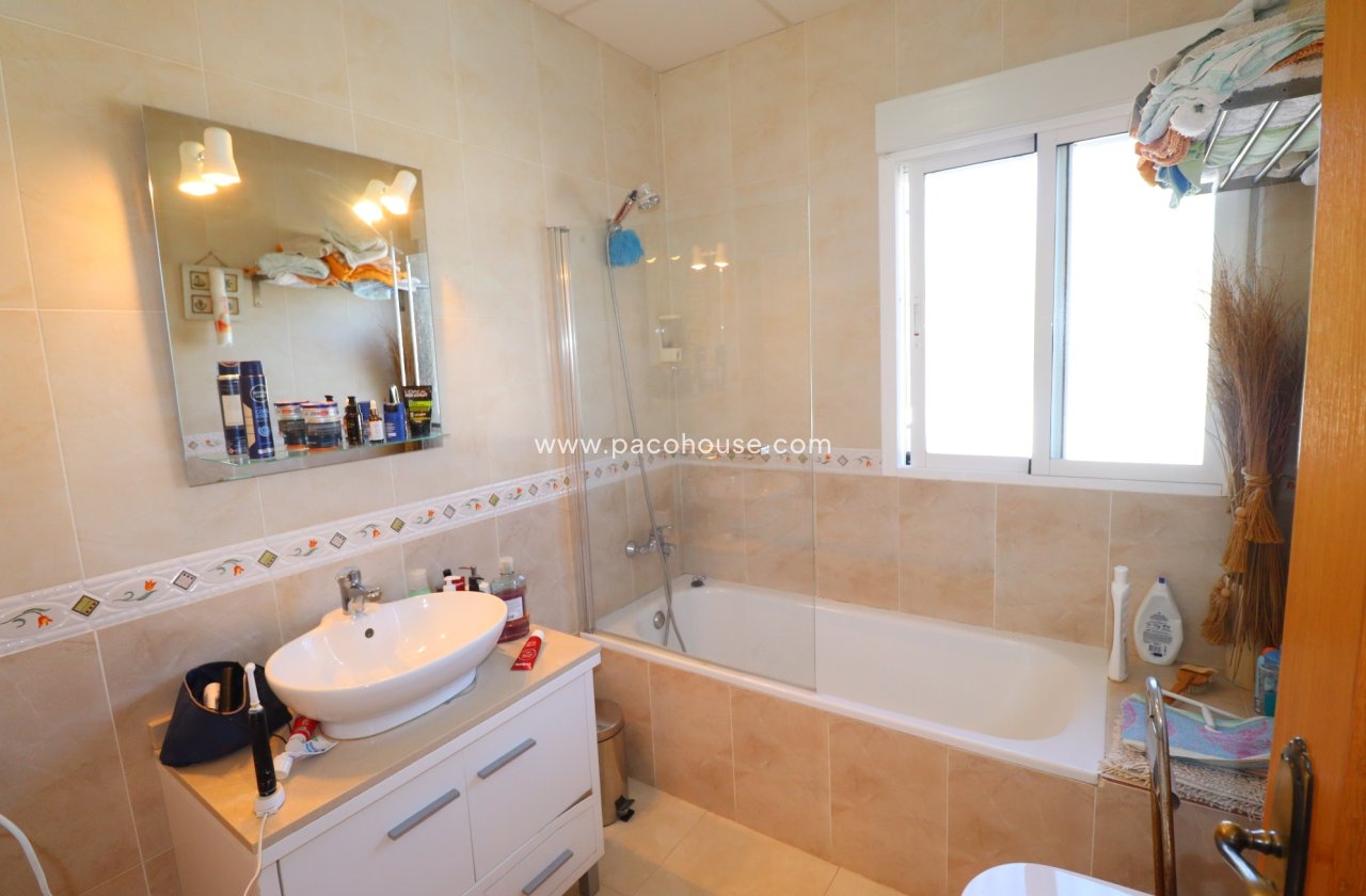 Resale - Villa -
Zarzalico