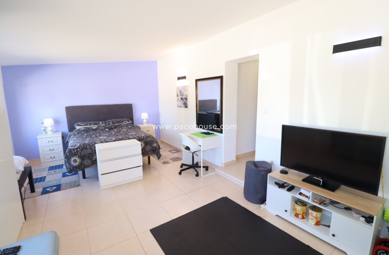 Resale - Villa -
Zarzalico