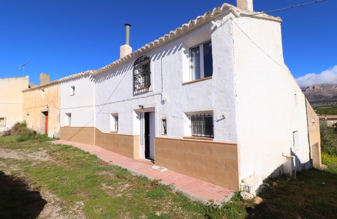 Reventa - Cortijo -
Chirivel