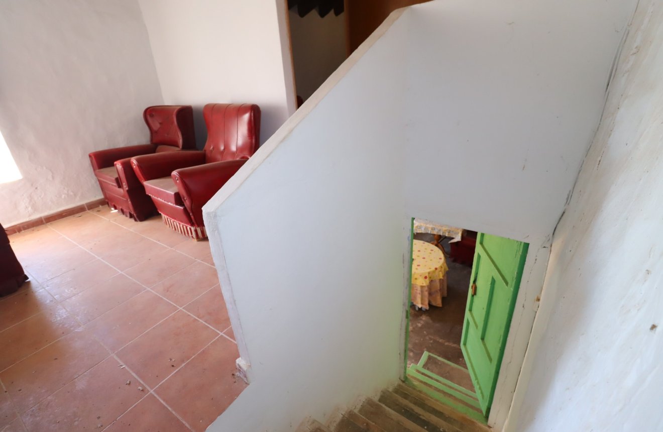 Reventa - Cortijo -
Chirivel