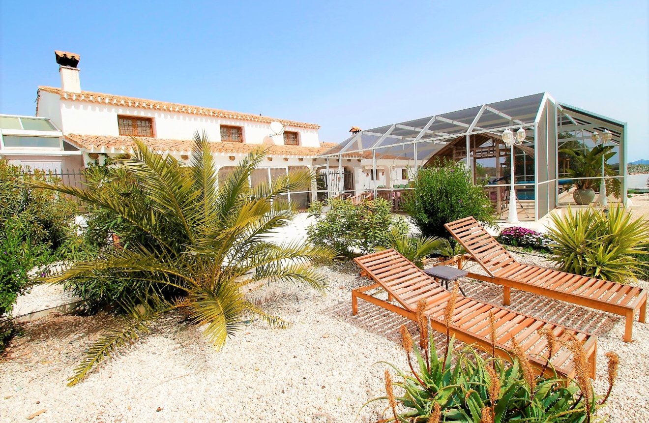 Reventa - Cortijo -
Puerto Lumbreras