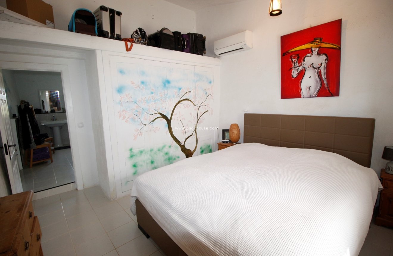 Reventa - Cortijo -
Puerto Lumbreras