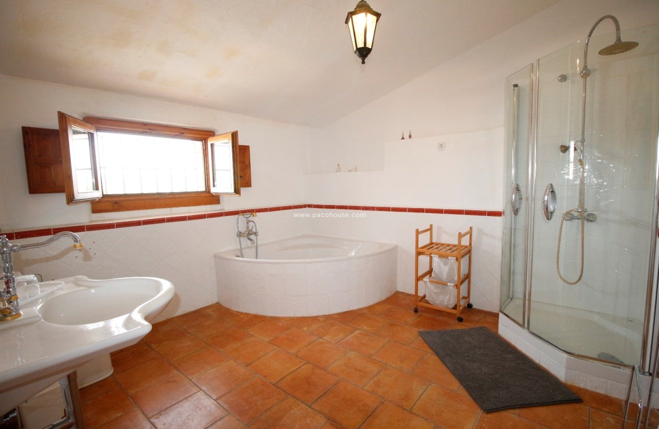 Reventa - Cortijo -
Puerto Lumbreras