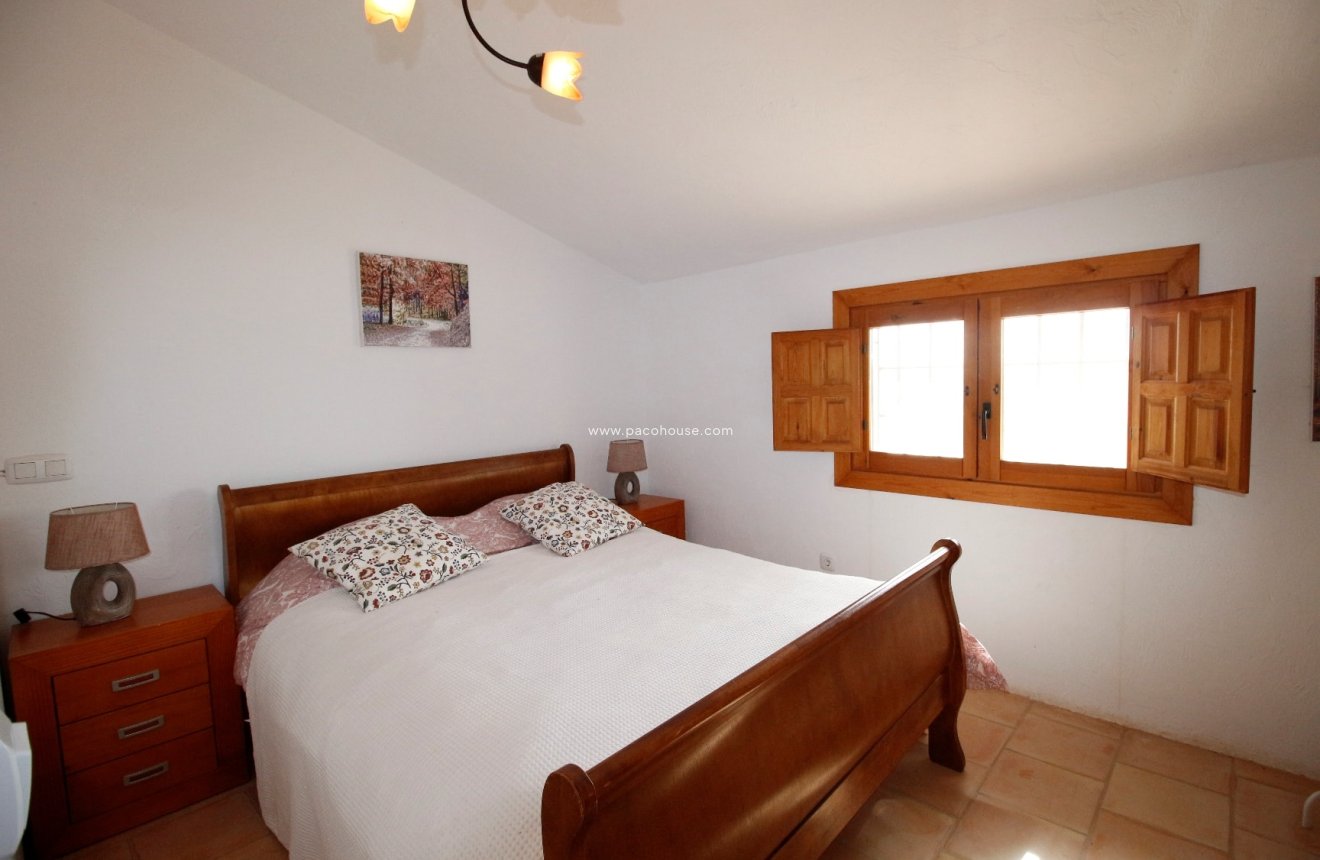 Reventa - Cortijo -
Puerto Lumbreras