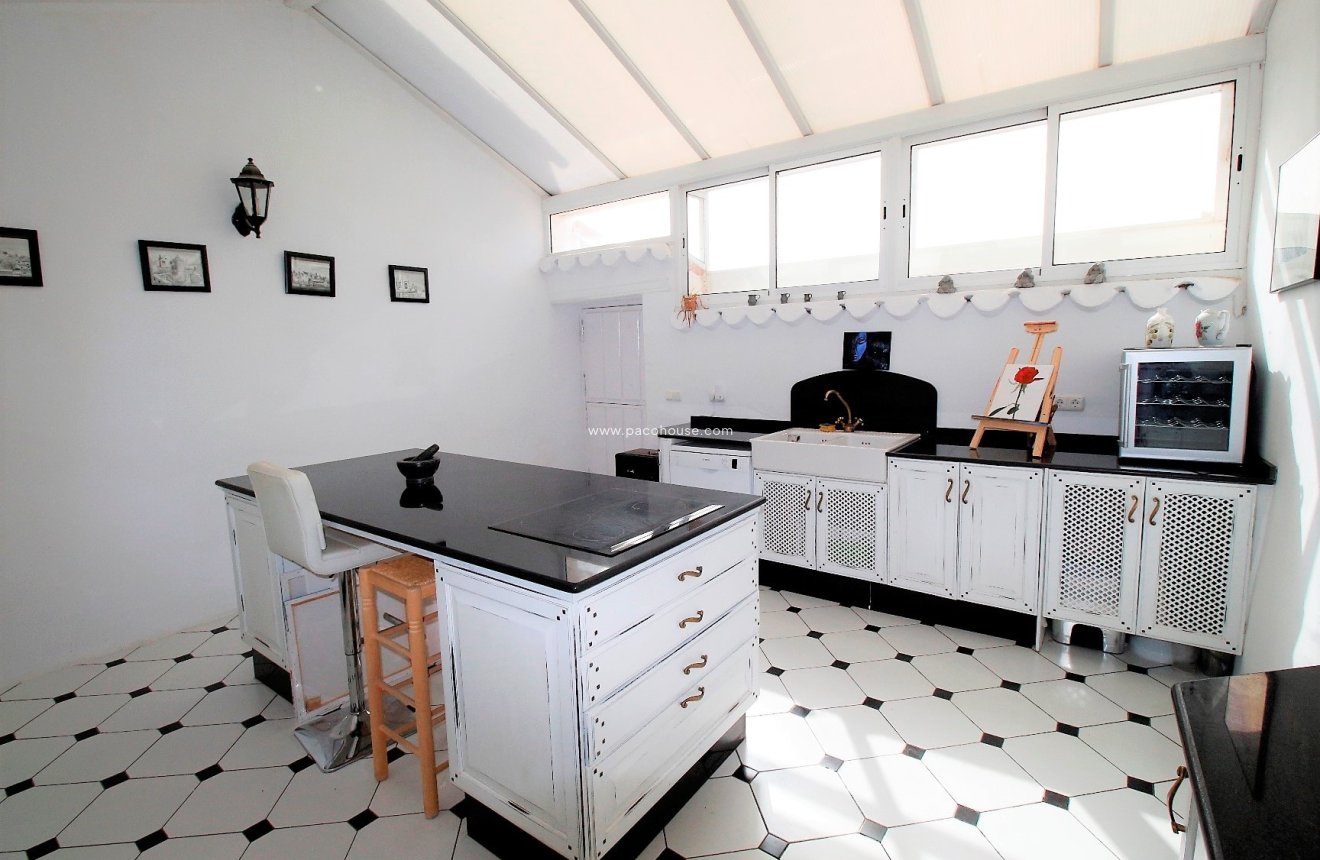 Reventa - Cortijo -
Puerto Lumbreras