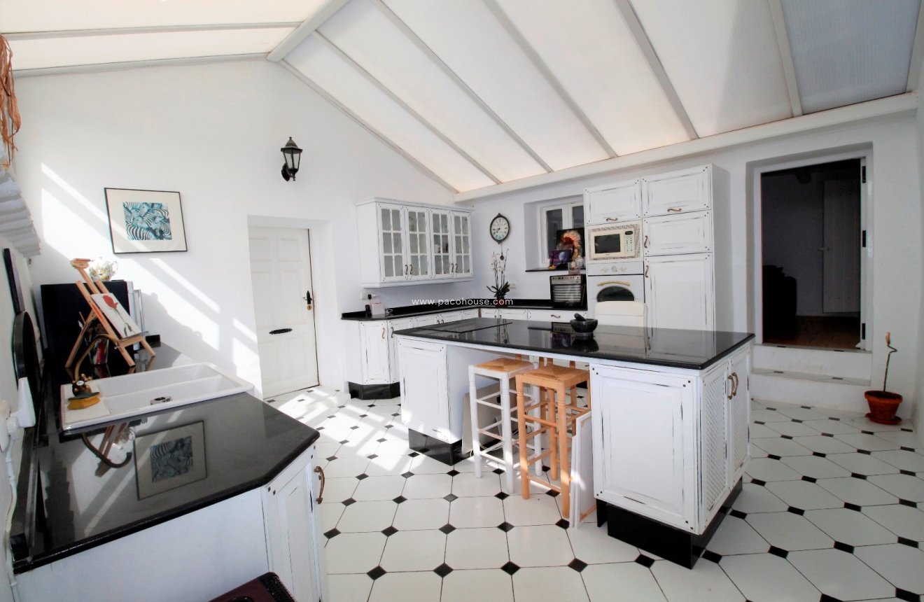 Reventa - Cortijo -
Puerto Lumbreras