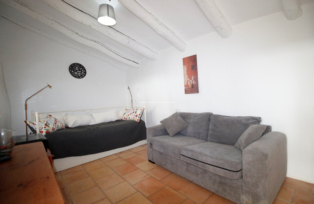 Reventa - Cortijo -
Puerto Lumbreras