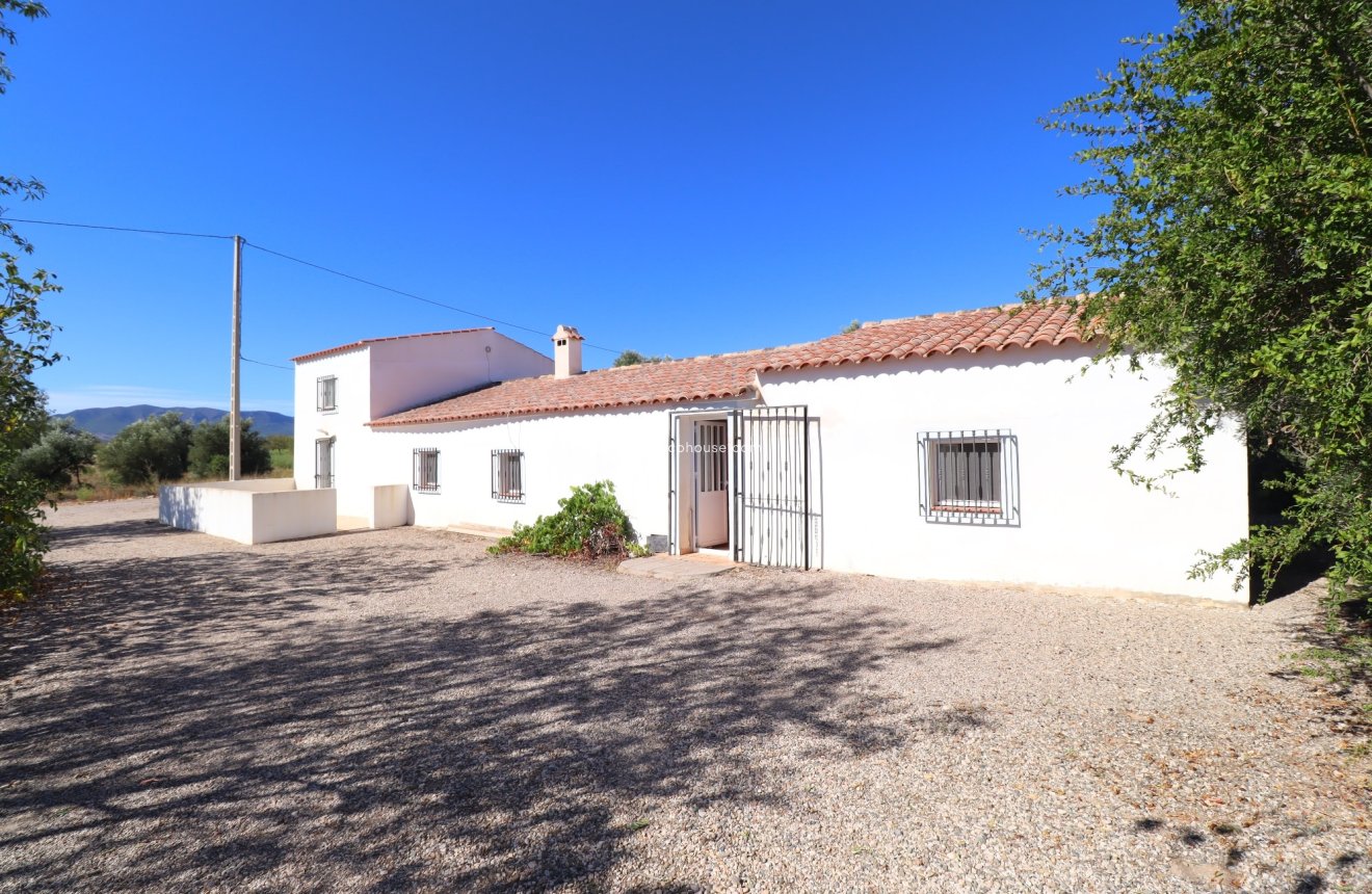 Reventa - Cortijo -
Velez-Blanco