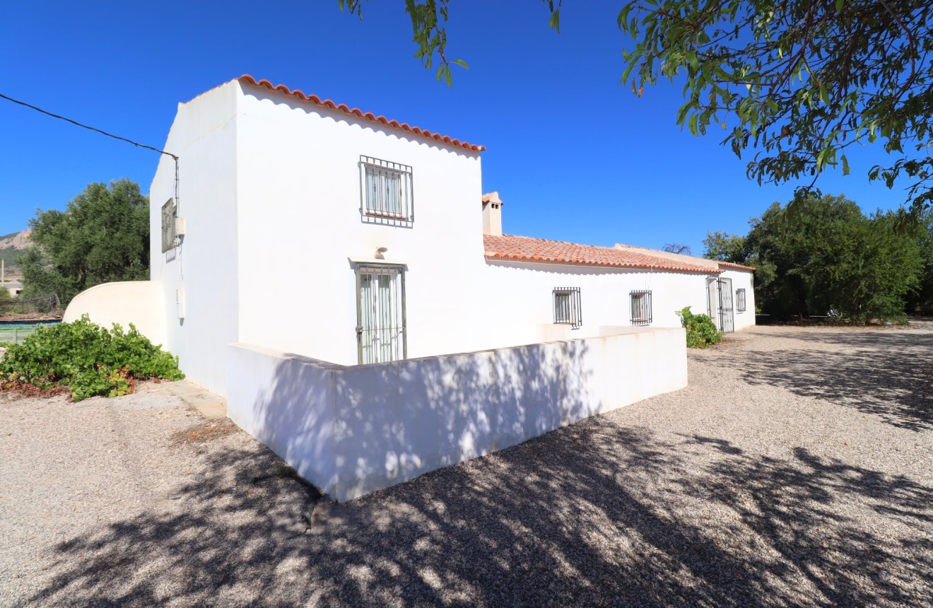 Reventa - Cortijo -
Velez-Blanco