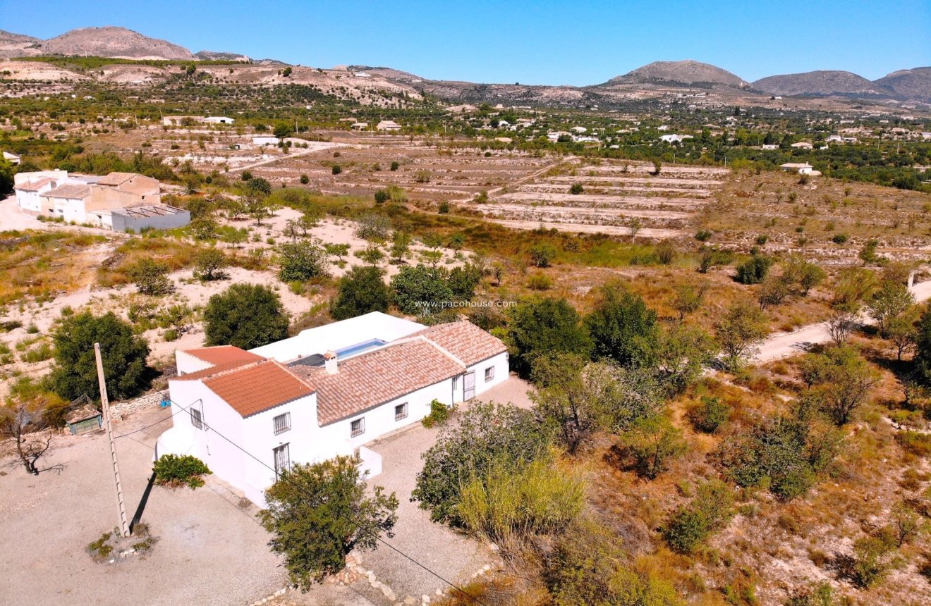 Reventa - Cortijo -
Velez-Blanco