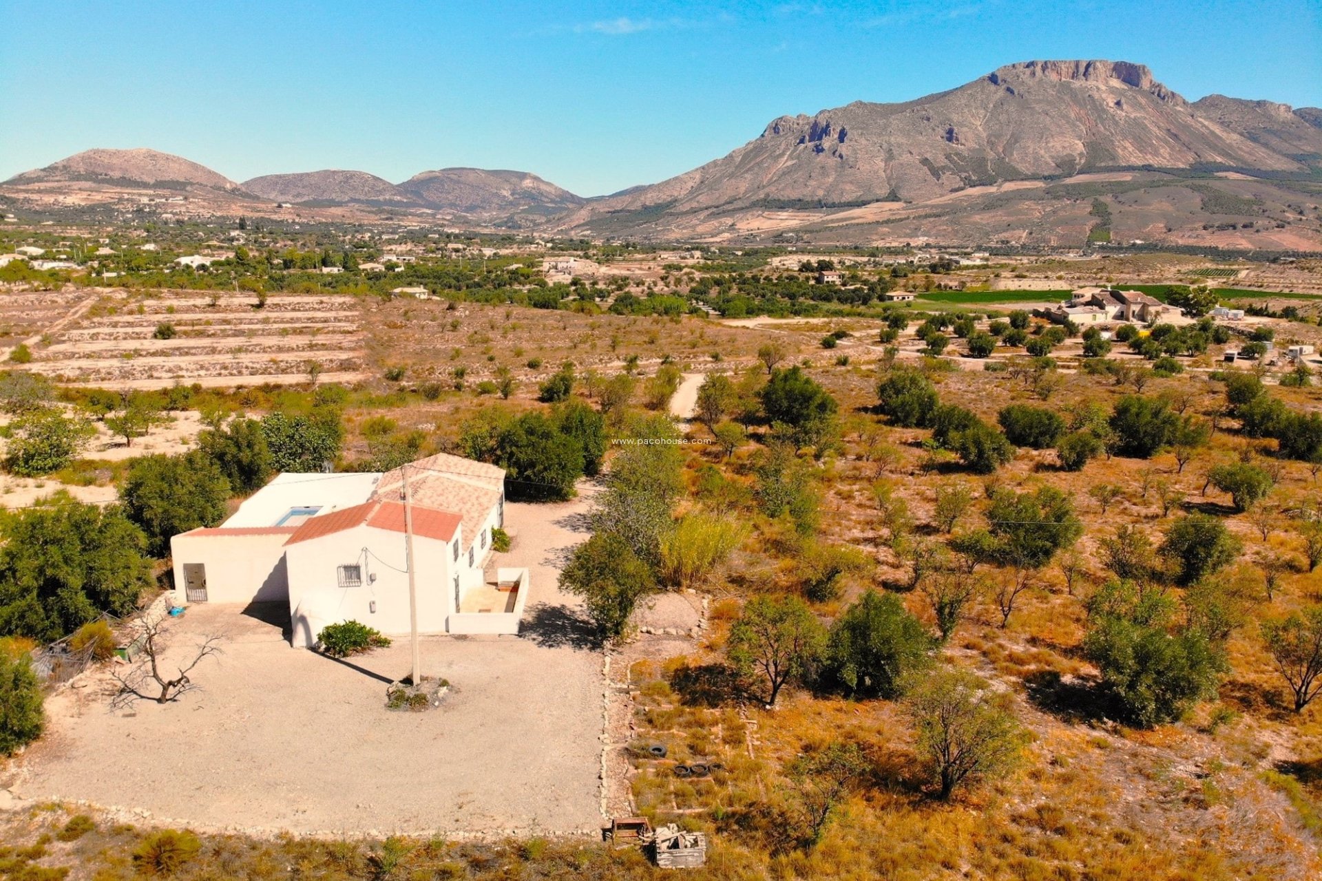 Reventa - Cortijo -
Velez-Blanco