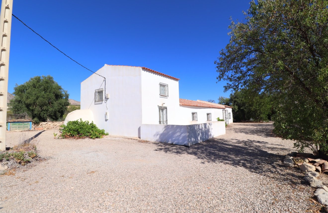 Reventa - Cortijo -
Velez-Blanco