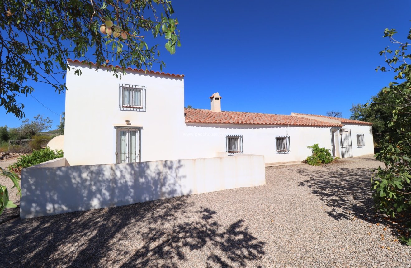 Reventa - Cortijo -
Velez-Blanco