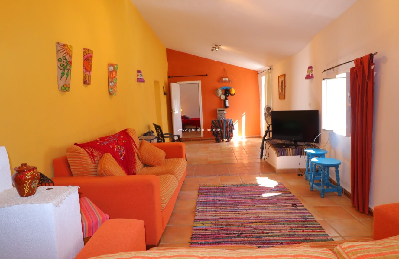 Reventa - Cortijo -
Velez-Blanco