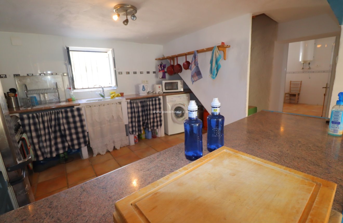 Reventa - Cortijo -
Velez-Blanco