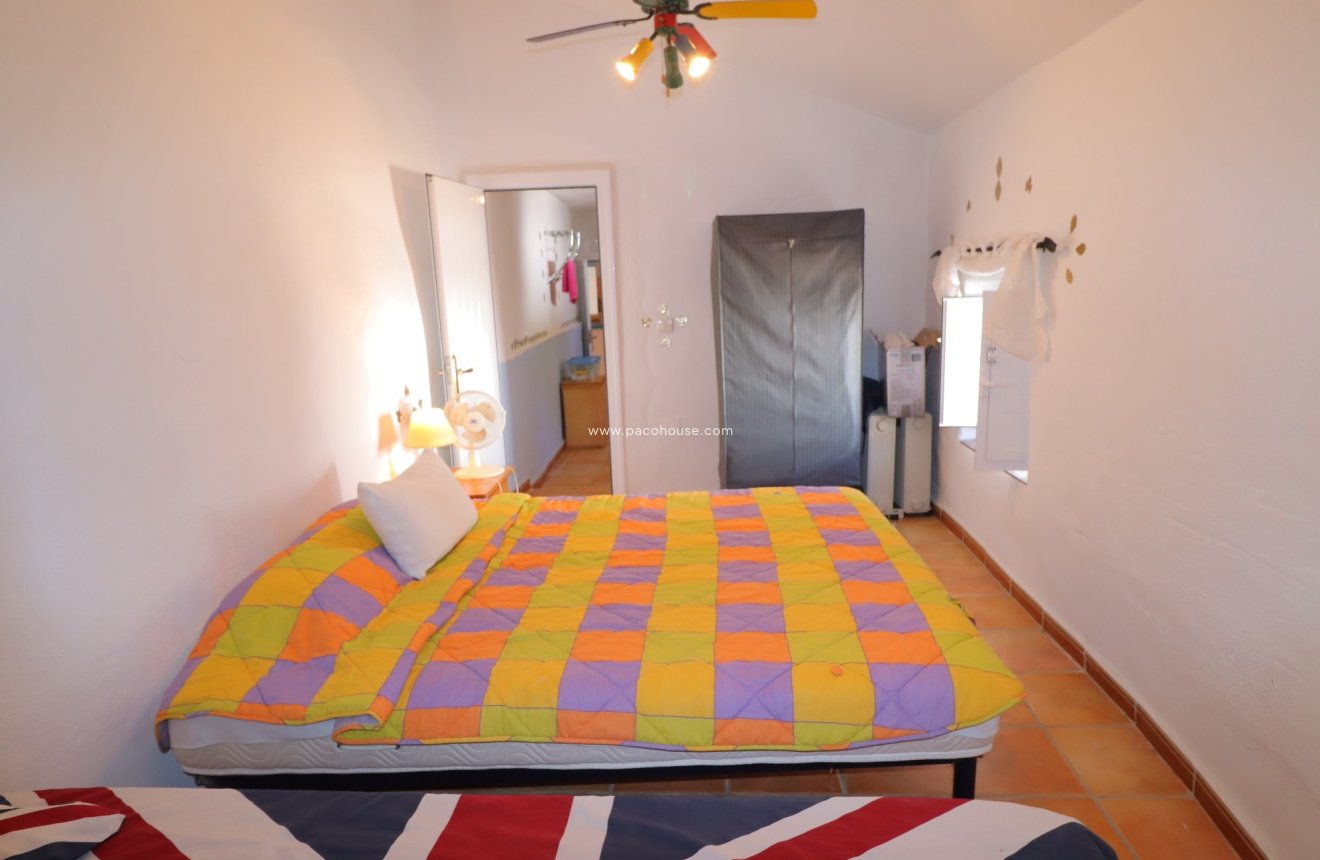 Reventa - Cortijo -
Velez-Blanco