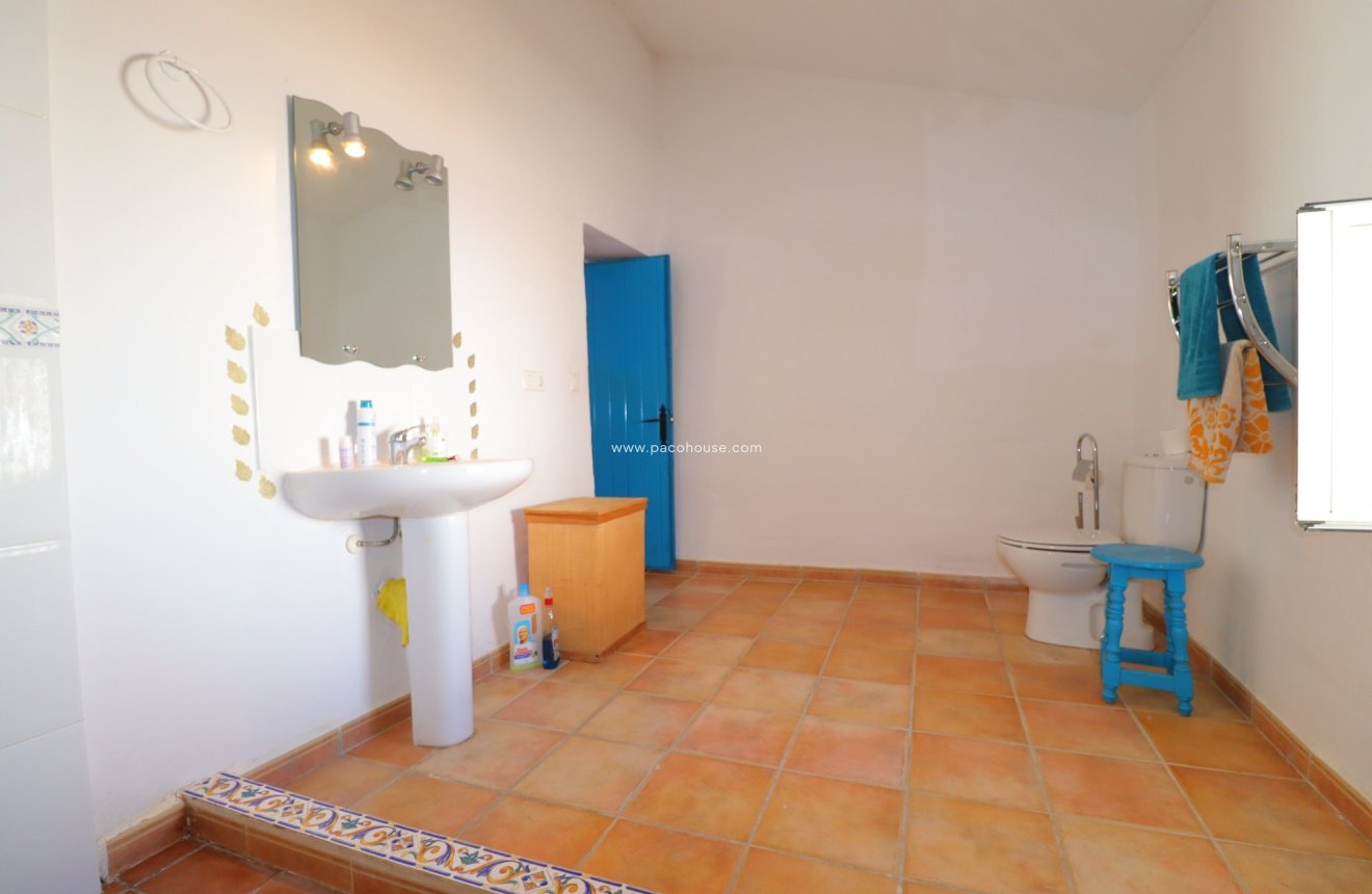 Reventa - Cortijo -
Velez-Blanco